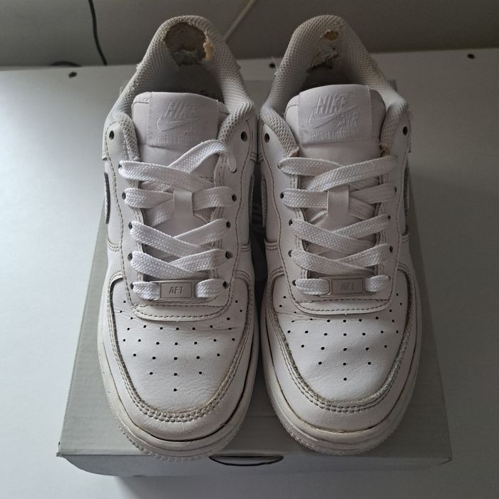 Adidași Nike Air Force 1 mărimea 35.5