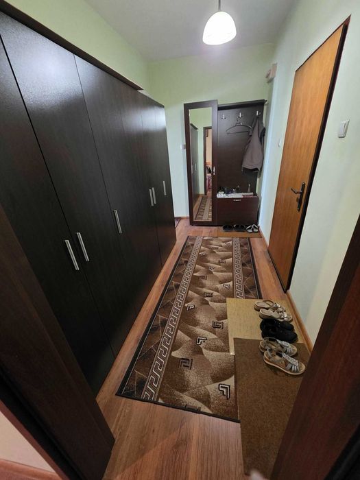 Продава 2-стаен апартамент, кв.Изток, гр.Перник-преустроен в 3-стаен