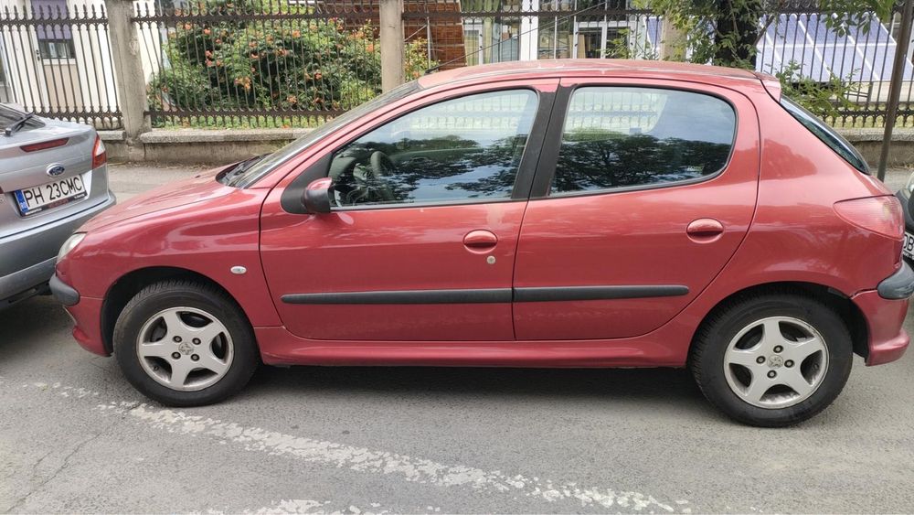 Vand Peugot 206 an 2005