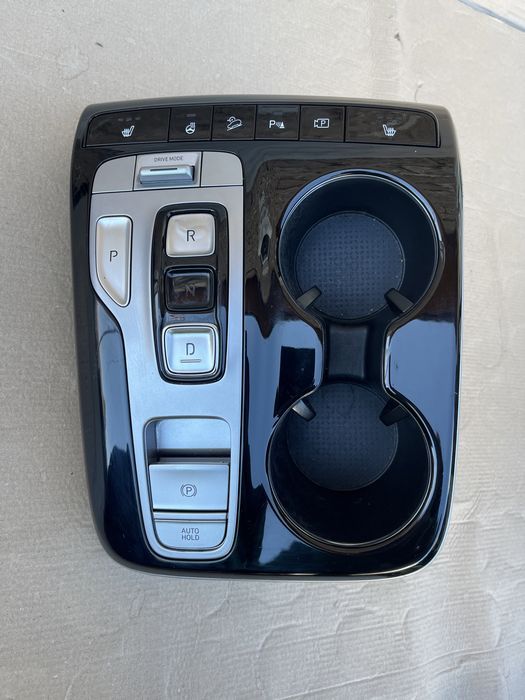 Consola centrala / Selector / Butoane Hyundai Tucson 4 2021 ->