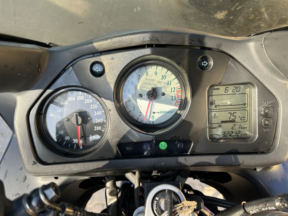 Se vinde honda vfr800