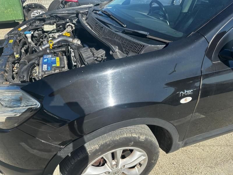 Aripa fata stanga Nissan Qashqai facelift J10 SUV culoare negru - z11