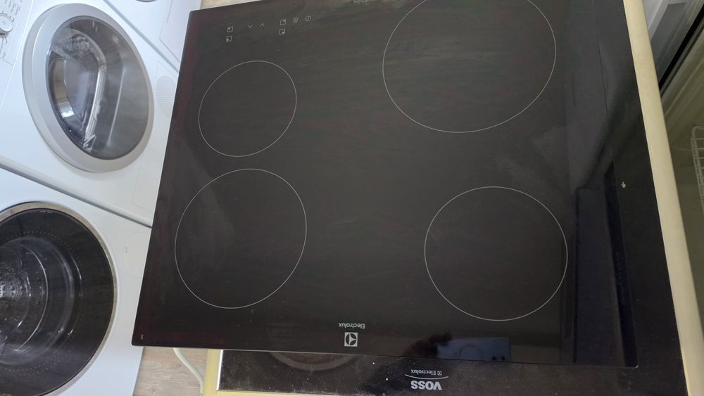Плот за вграждане Electrolux induction