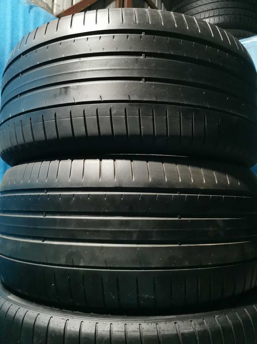 275/40 R19 - pirelli runflat 2 bucati