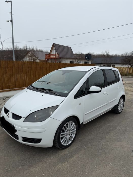 Vând Mitsubishi COLT
