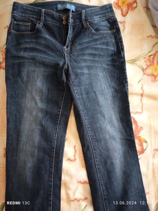 Blugi diferiți firmă măr L