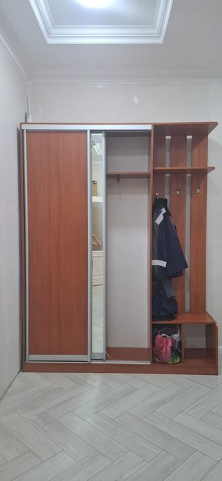 Прихожка сатылады 20к