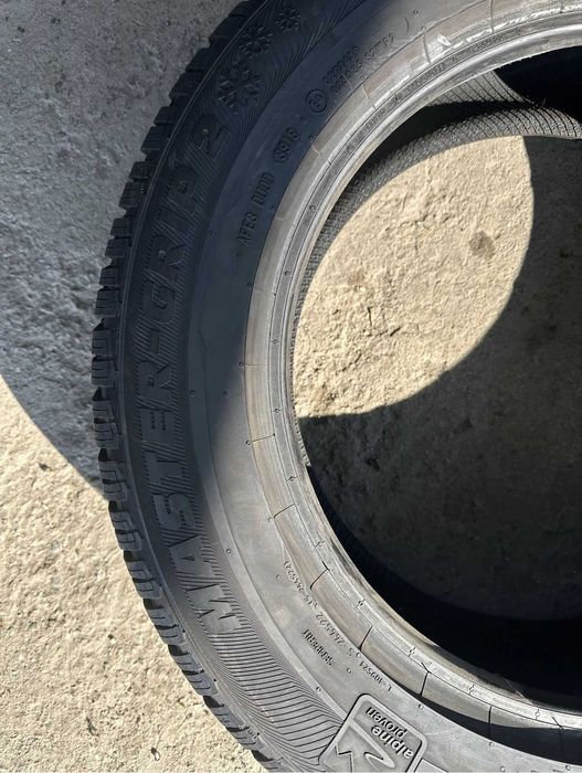 215/65 R17 Semperit Master Grip 2 8.44 mm NOI