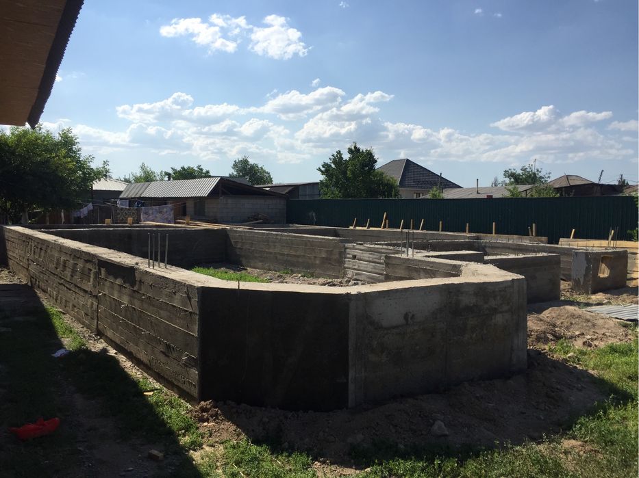 Строители с Узбекистана