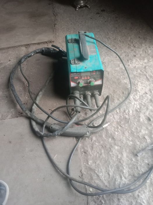 Продам сварочный полу автомат