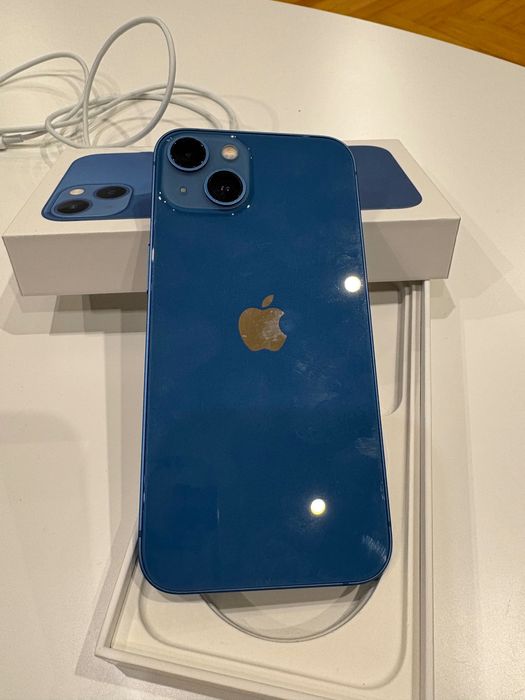 Телефон iPfone13