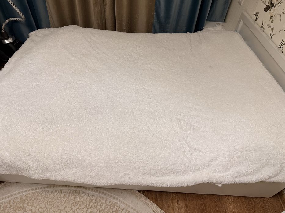 Продам кровать 160*200