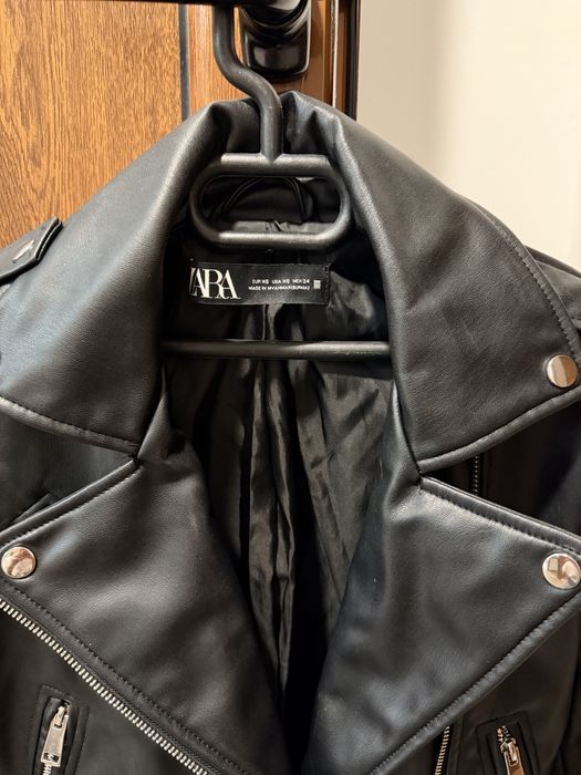 Дамско късо яке Zara