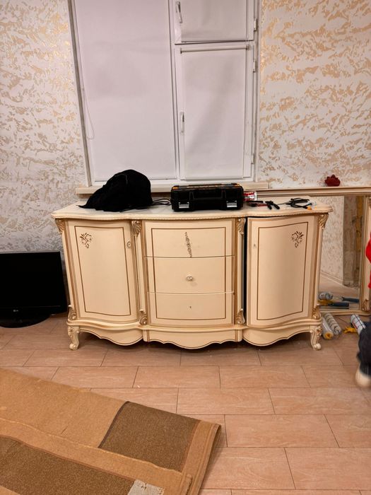 Есік шкаф бәрі арзан бағада срочна