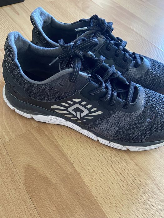 Кроссовки унисекс