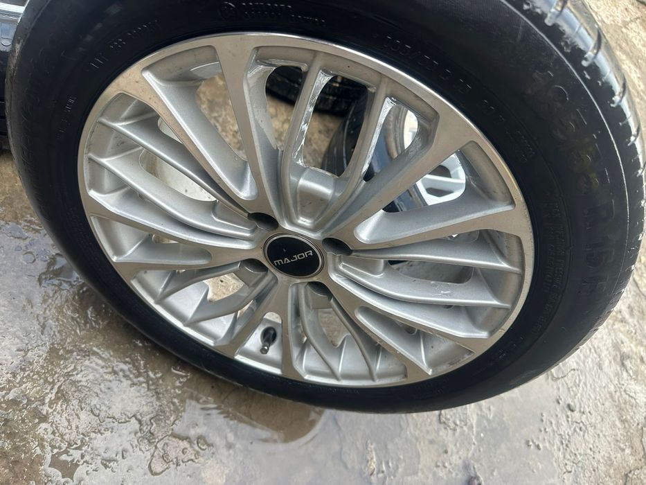 диски K& S R15 с шинами.