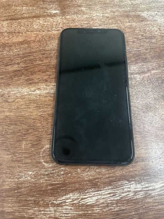 IPhone 11pro в хорошем состоянии