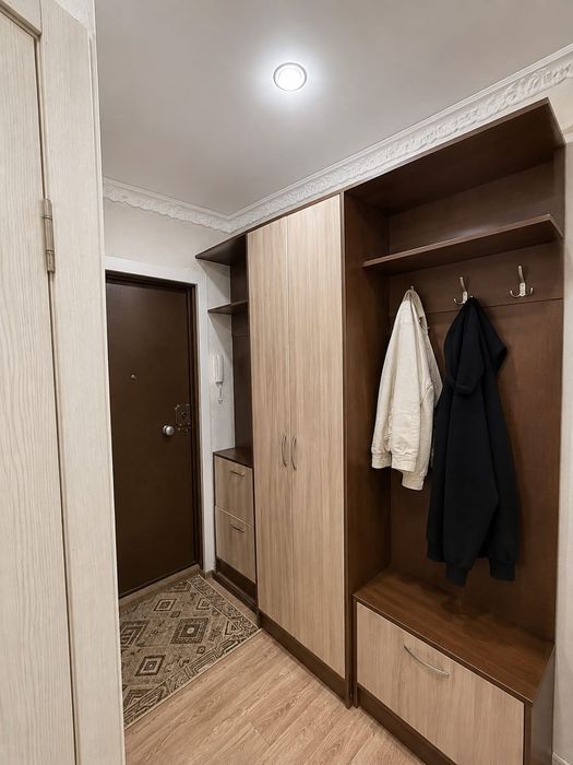 Продам 2 комн. квартиру.г.Аксу