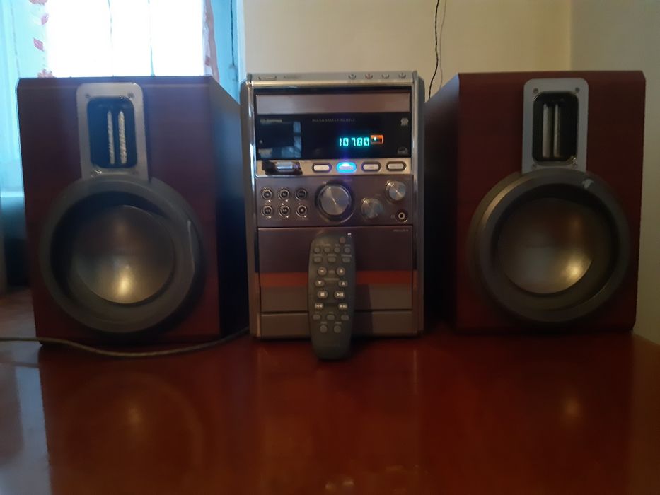 Музцентр Phillips mcm 760