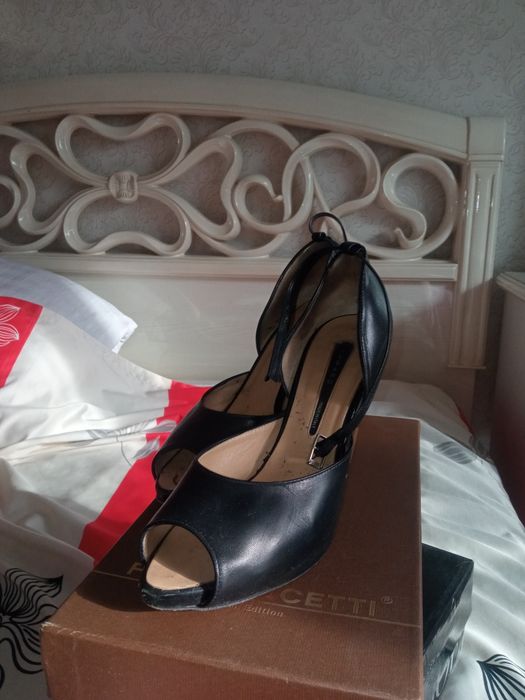 Итальянские туфли на каблуках