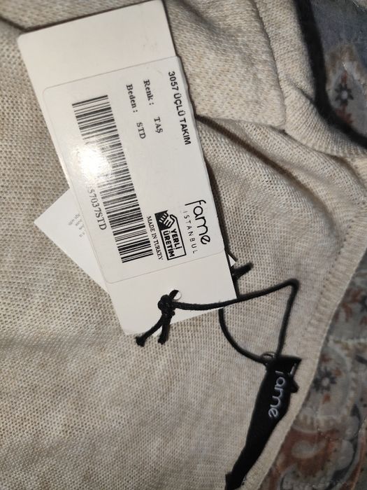 Продам женскую тройку