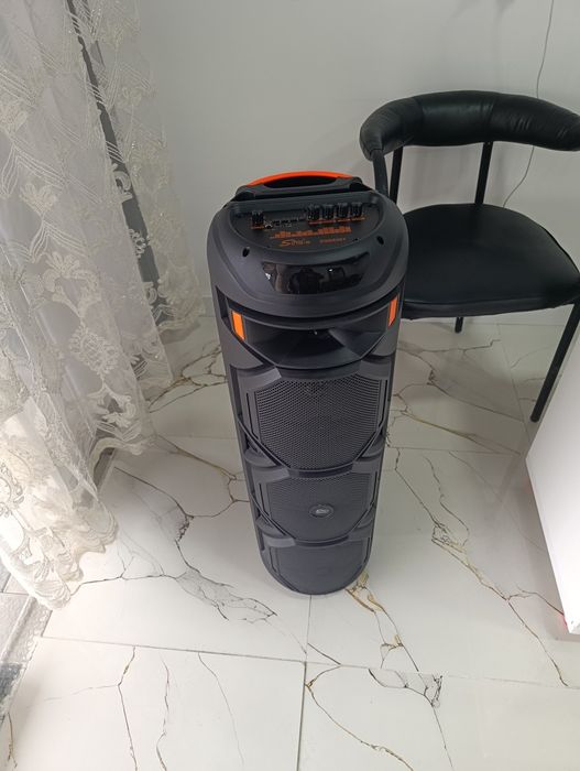 Колонка c микрофоном