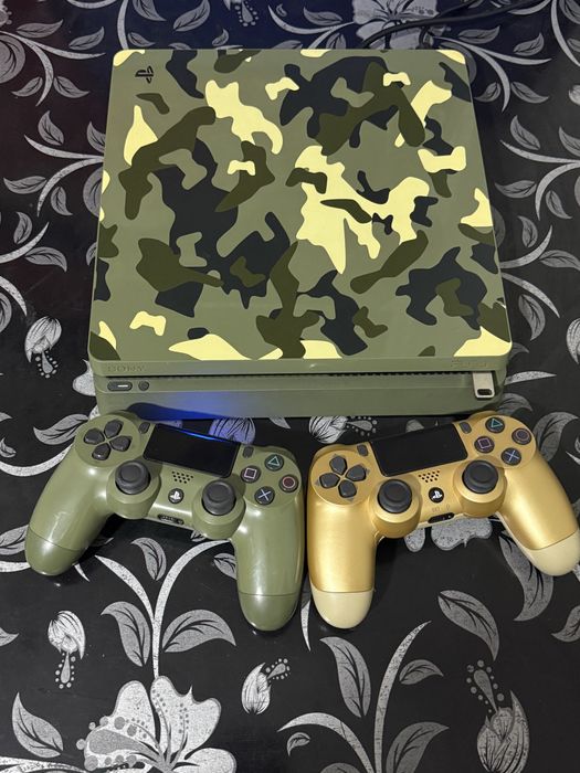 Playstation 4 Slim 1TB Limited Edition