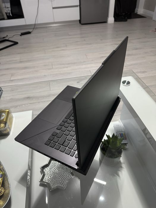 Asus Rog Strix G16JZR