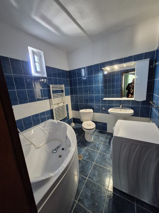 Inchiriez apartament 4 camere centrul istoric