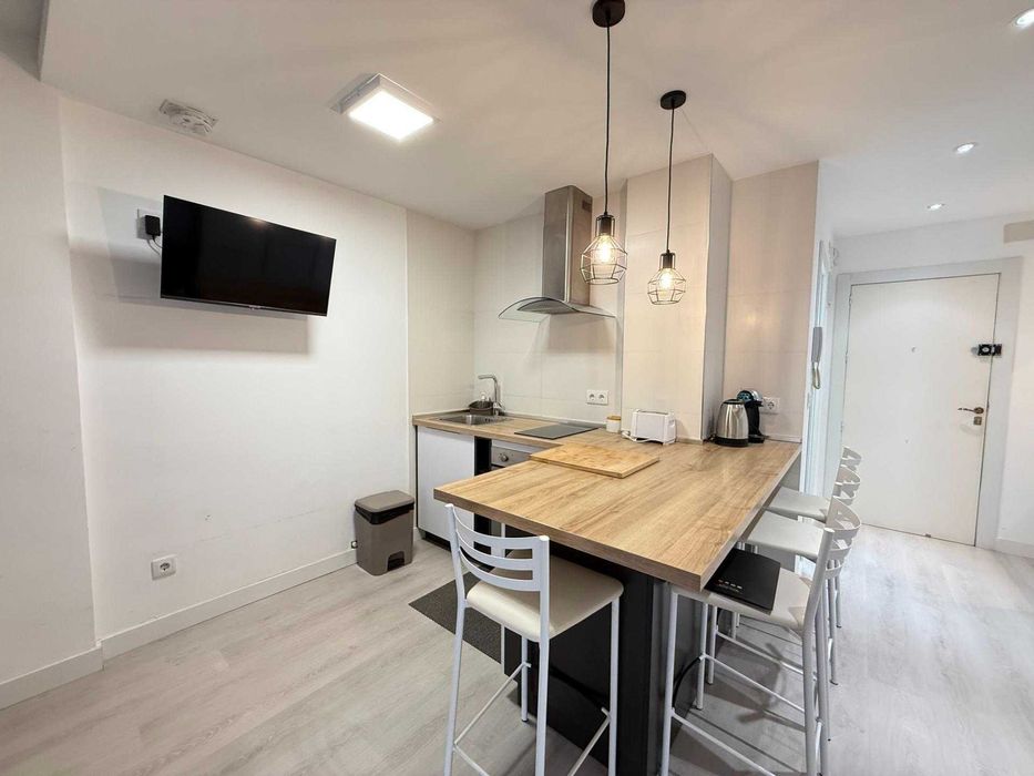 Studio tip loft renovat, licență turistică, piscină – Torrevieja