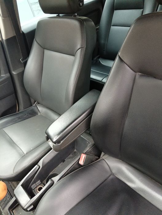 Продавам Опел Зафира