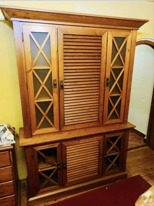 De vanzare  mobila brad.