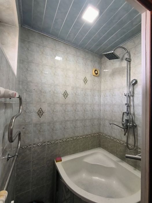 4 каватли панельный домнинг 3 чи каватидаги 2 хонали квартира ижарага