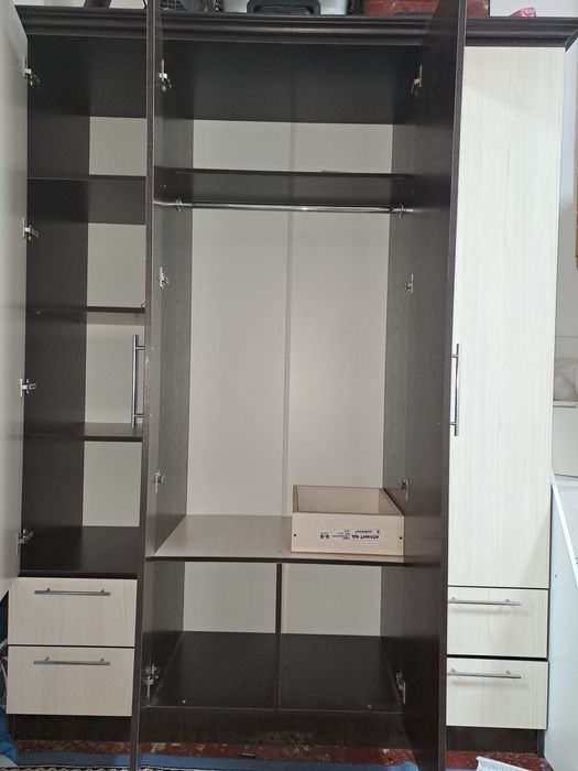 Шкаф срочно сатылады