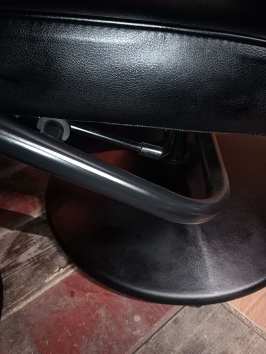 Релакс стол с регулиране и табуретка