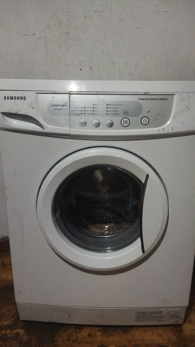 Продам стиралку на запчасть