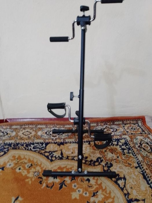 Продам тренажёр велосипед за 20000