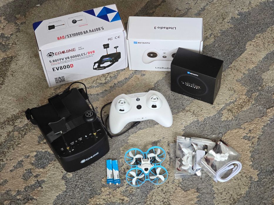 Kit drona FPV | Meteor 75 Pro | Eachine EV800D | BetaFPV LiteRadio 3