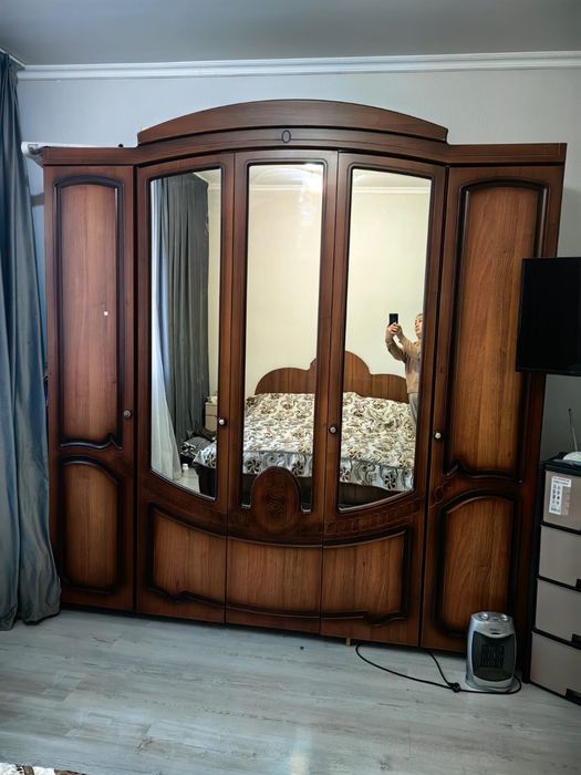 Продам шкаф и кровать