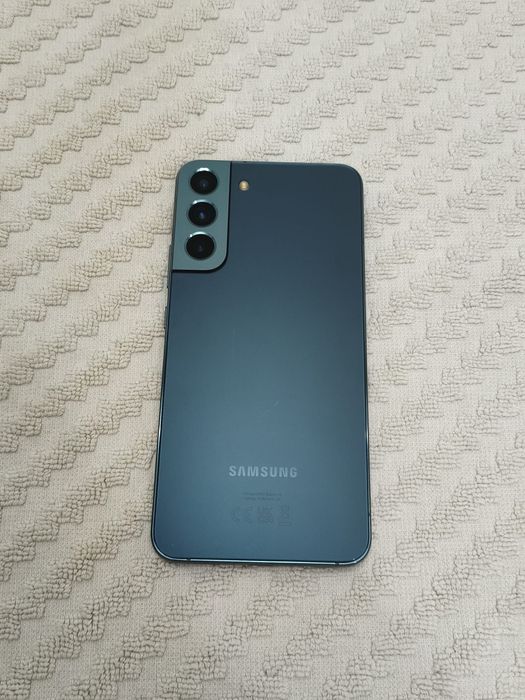 Samsung Galaxy s22 plus