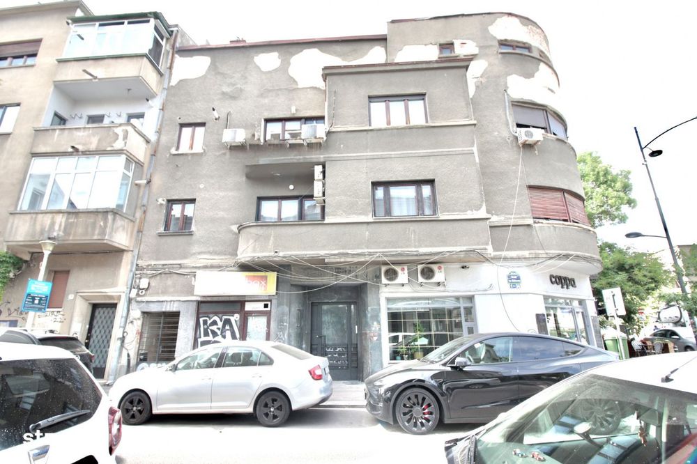 Calea Dorobanti, Apartament Nemobilat In Bloc Tip Vila!
