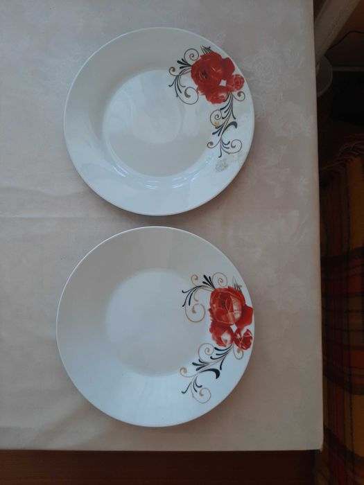 СПЕЦИАЛНО ПРЕДЛОЖЕНИЕ 18 за 5 | Комплект порцеланови чинии (18 бр.)