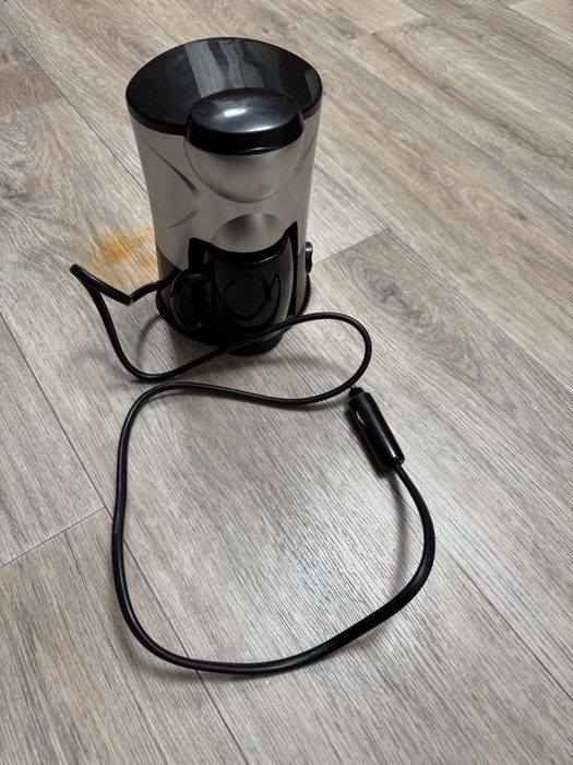 Продам автомобильную кофеварку