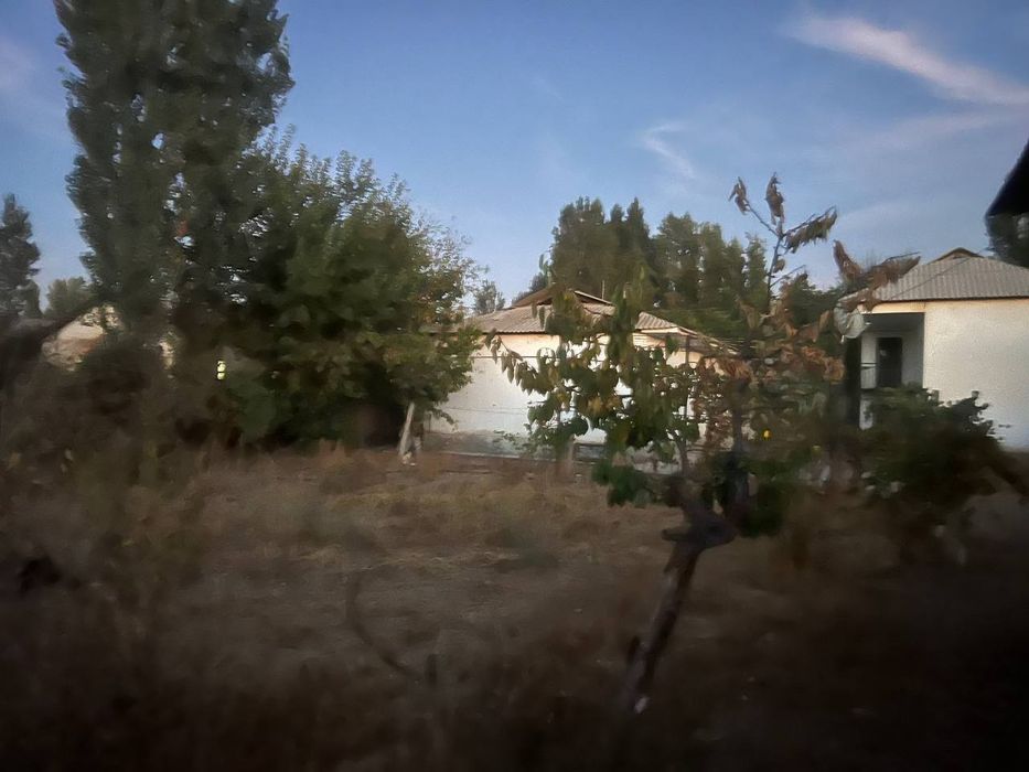 Участка сотилади 8соток