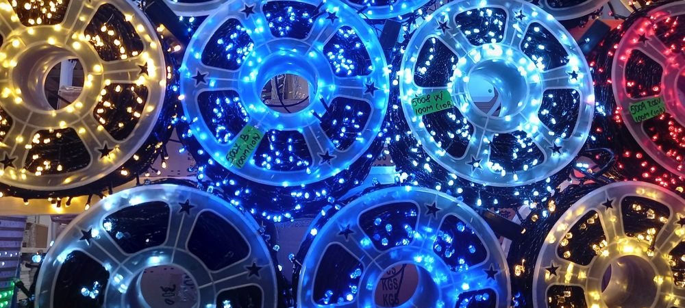 Instalatie led tip rola, 100m, jocuri lumini, culori si tipuri leduri.