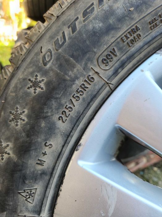 Зимни гуми 225/55/16