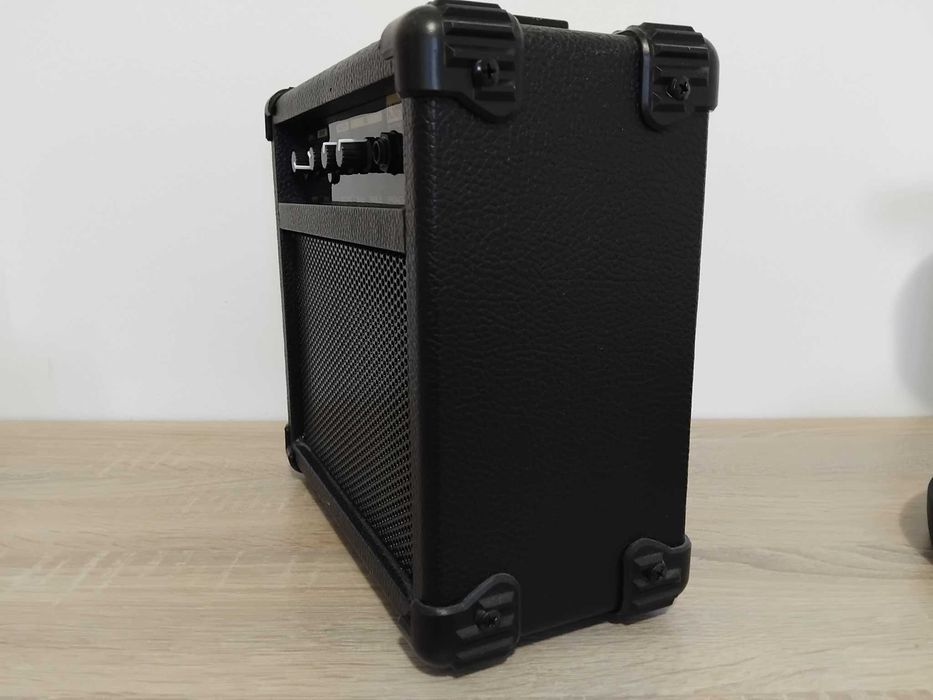 усилвател (кубе) за китара Kinsman 10W