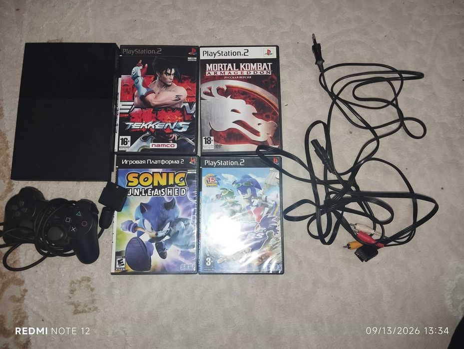 Срочно Playstation 2 с 4 играми