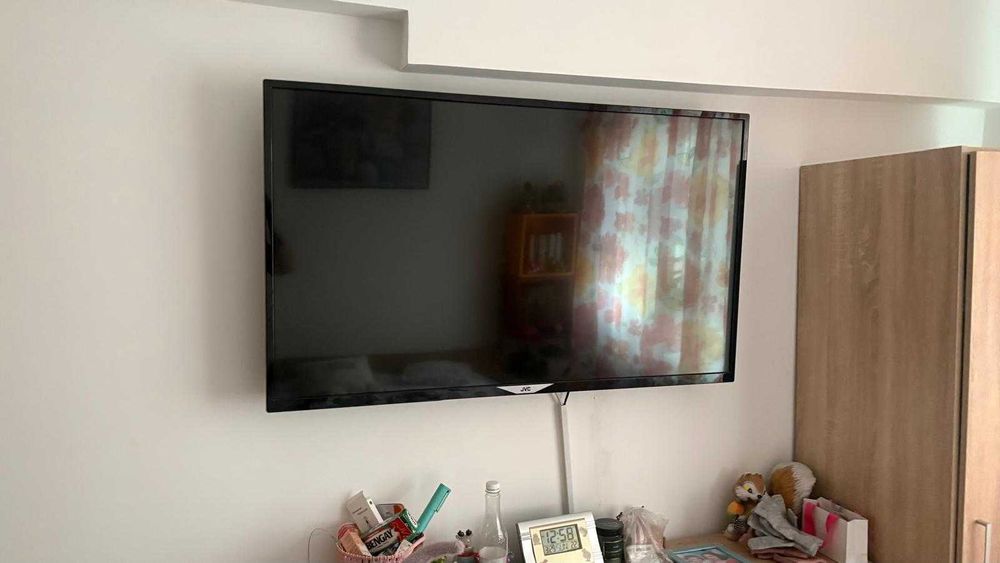 TV  JVC LT-49VU53K functional diagonala 125 cm, unele probleme soft