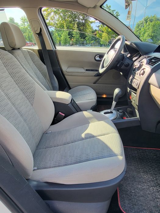 Renault Megane 1.6 Бензин/Automatic/Напълно обслужен